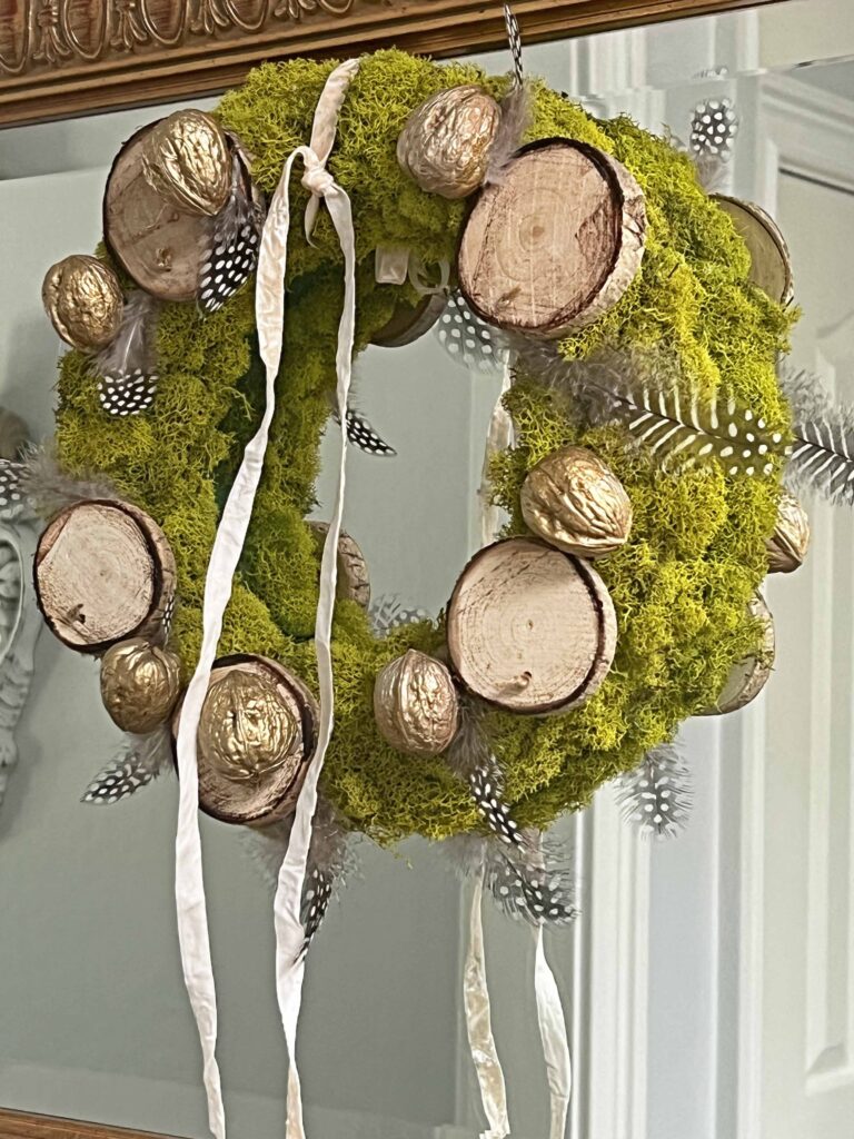 moss wreath DIY with organic touches