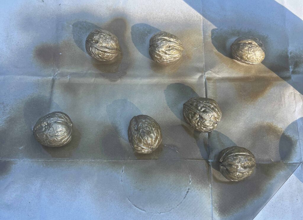 moss wreath DIY with organic touches