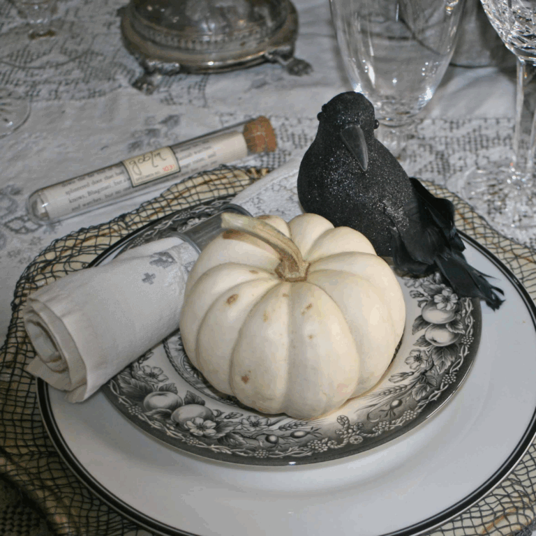 Wickedly Unique Halloween Table Theme Ideas
