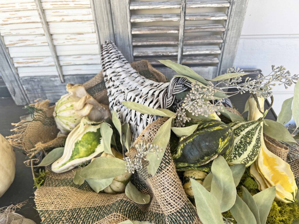 Styling a monochramatic cornucopia