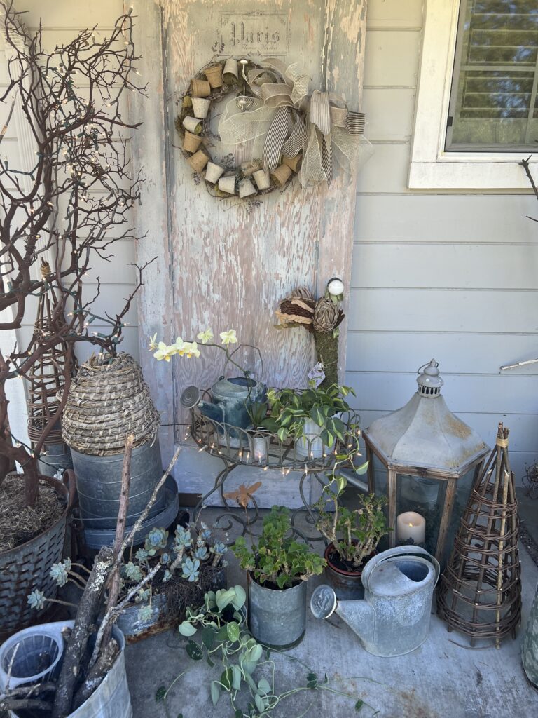 How to Create an Outdoor Decor Styling