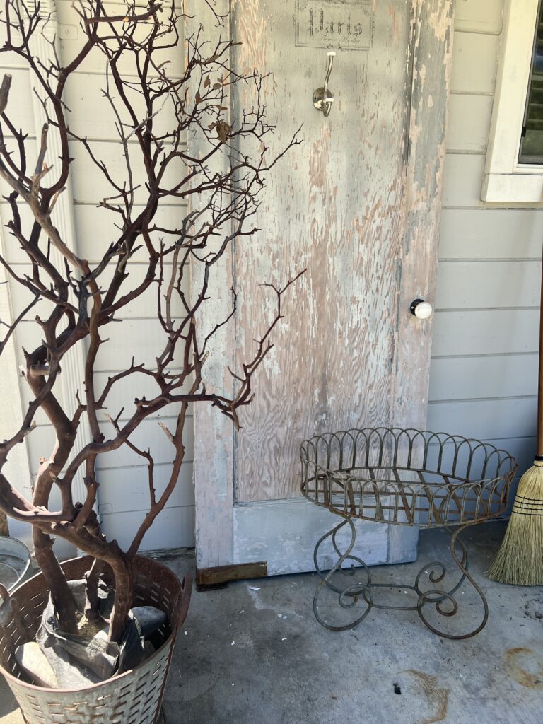 outdoor decor styling