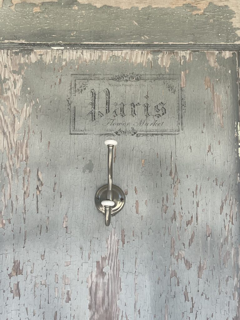 outdoor decor styling