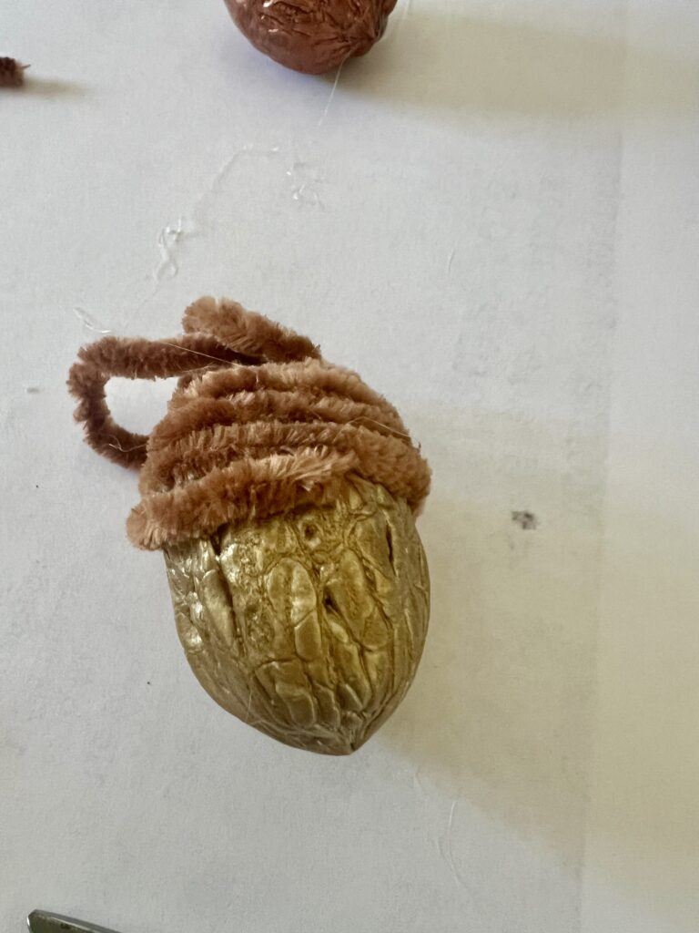 walnut yarn acorn DIY