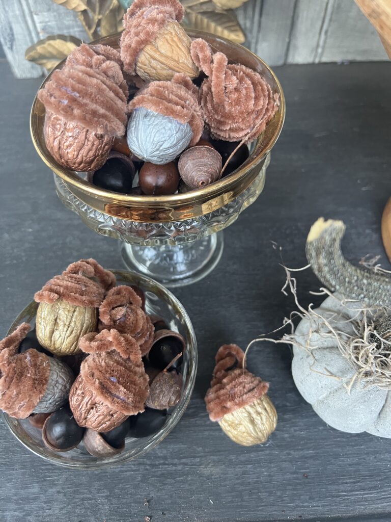 walnut yarn acorn DIY