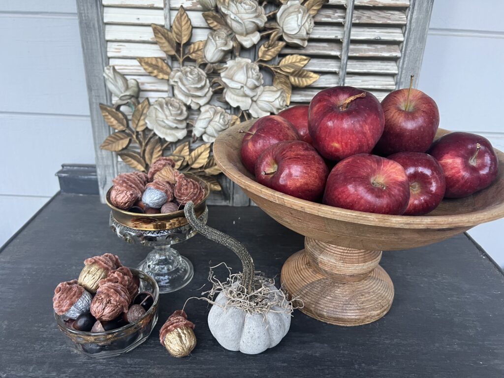 walnut yarn acorn DIY