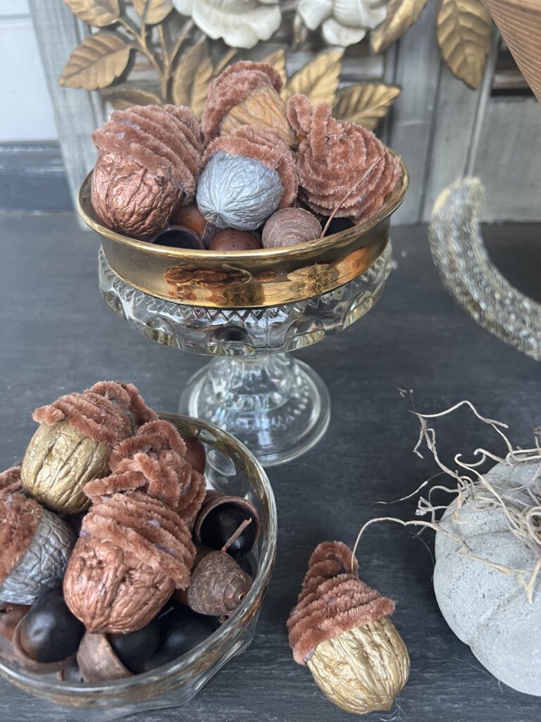 walnut yarn acorn DIY