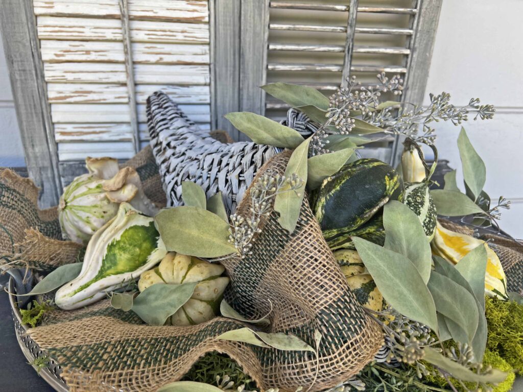 Styling a monochramatic cornucopia