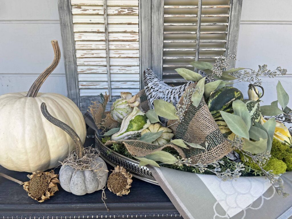 Styling a monochramatic cornucopia