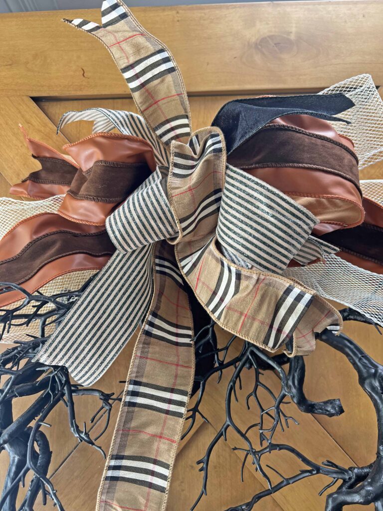 halloween outdoor decor details