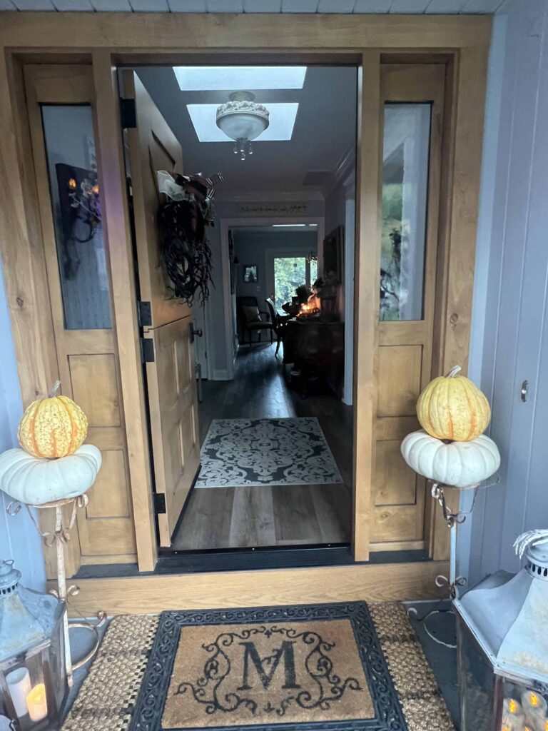 halloween outdoor decor details