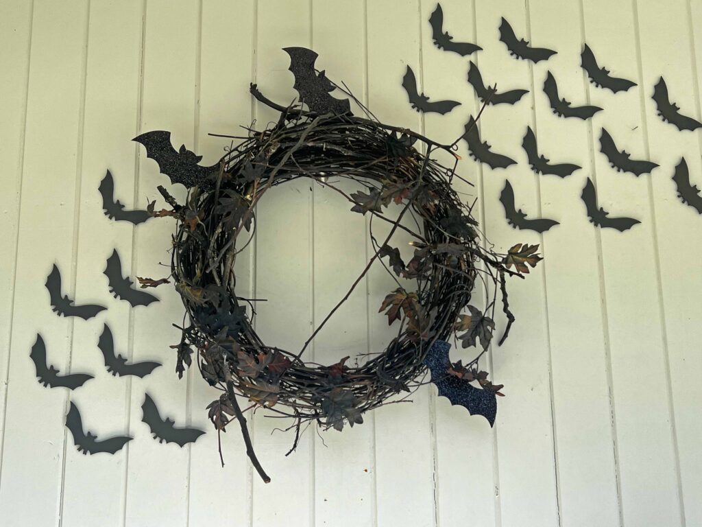 halloween outdoor decor details