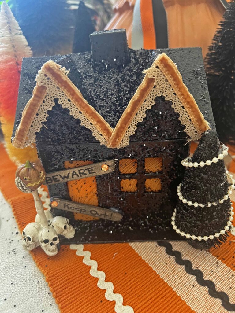 vintage halloween tablescape