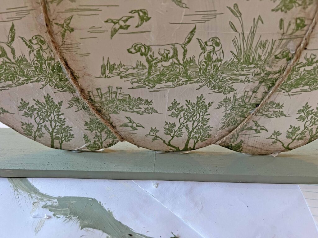 toile decoupaged DT pumpkin sign