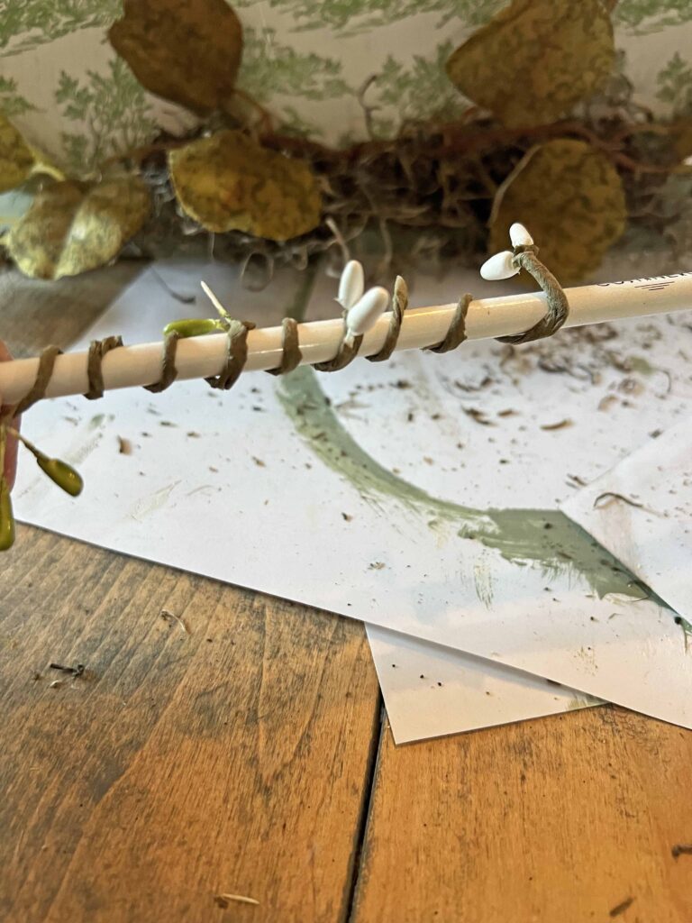 toile decoupaged DT pumpkin sign