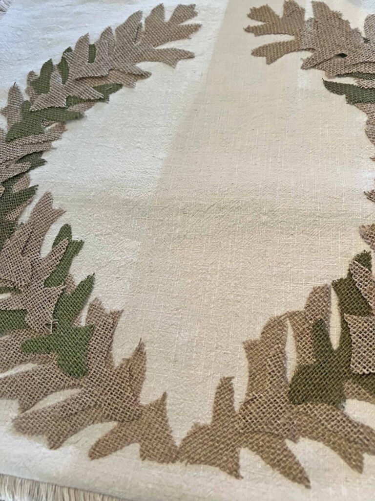 no sew laurel wreath pillow DIY