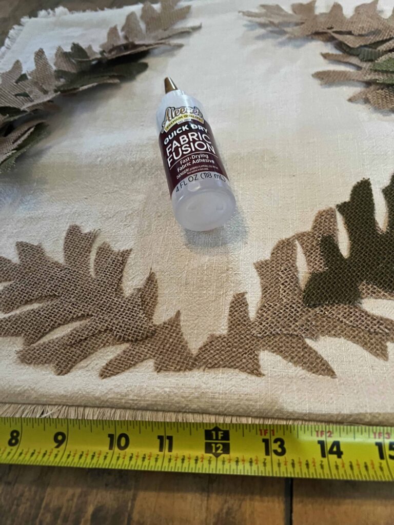 no sew laurel wreath pillow DIY