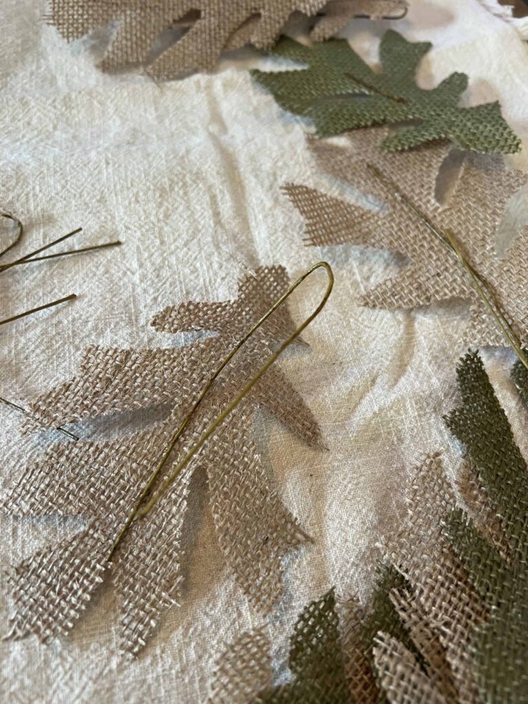 no sew laurel wreath pillow DIY