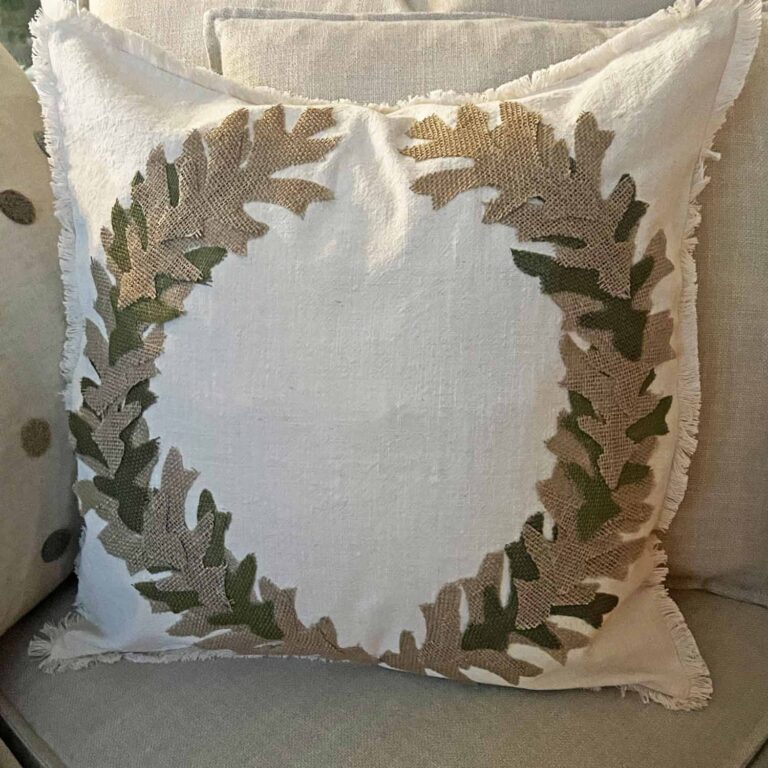 No Sew Laurel Wreath Pillow DIY