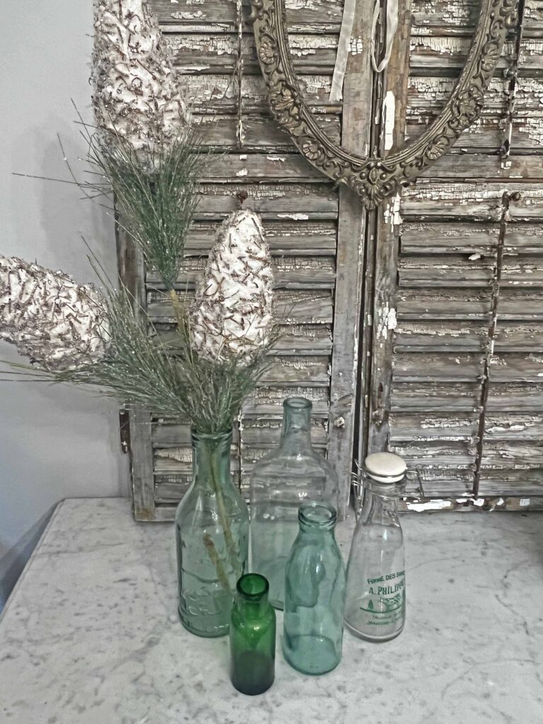thrifting for Christmas Decor
