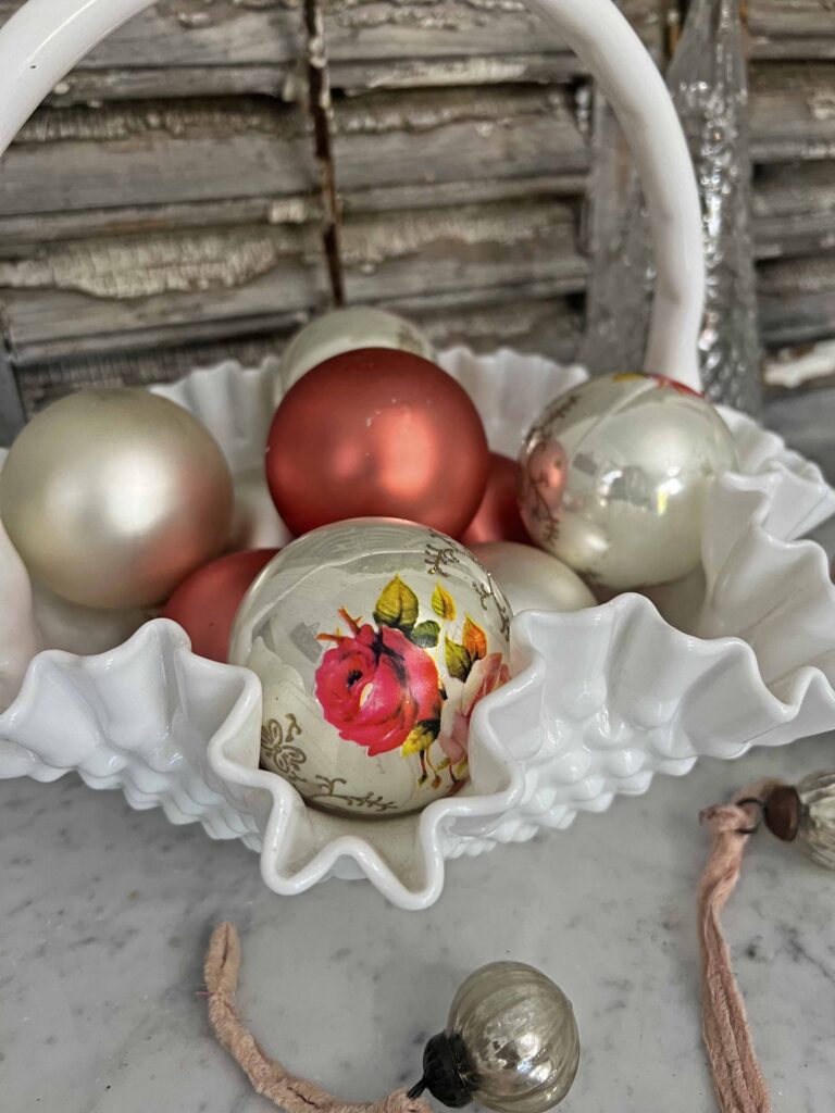 thrifting for Christmas Decor