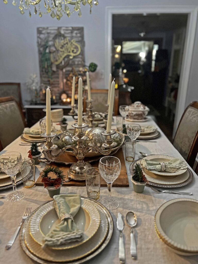 Christmas Eve Table Setting