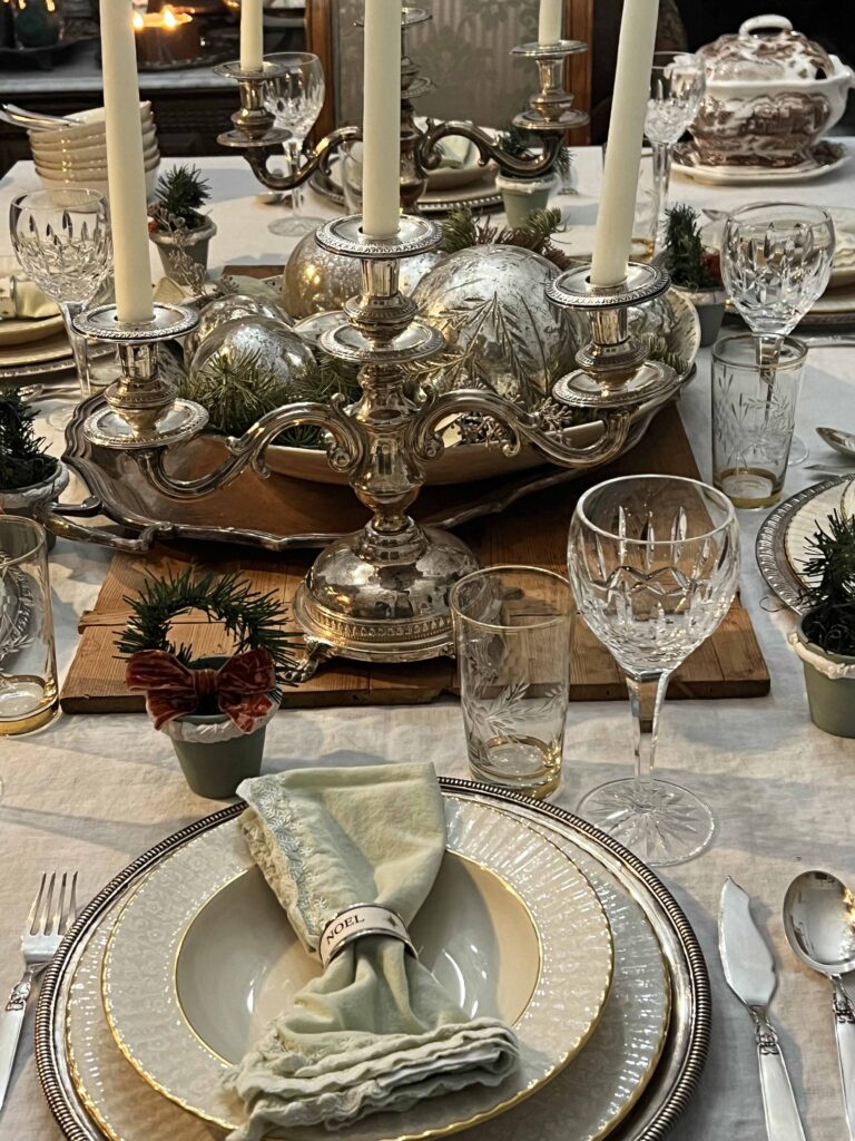 Christmas Eve Table Setting