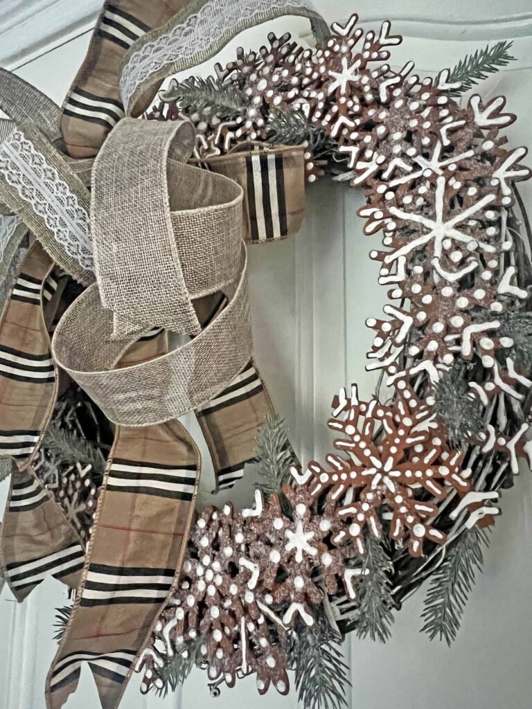 faux gingerbread snowflake wreath DIY