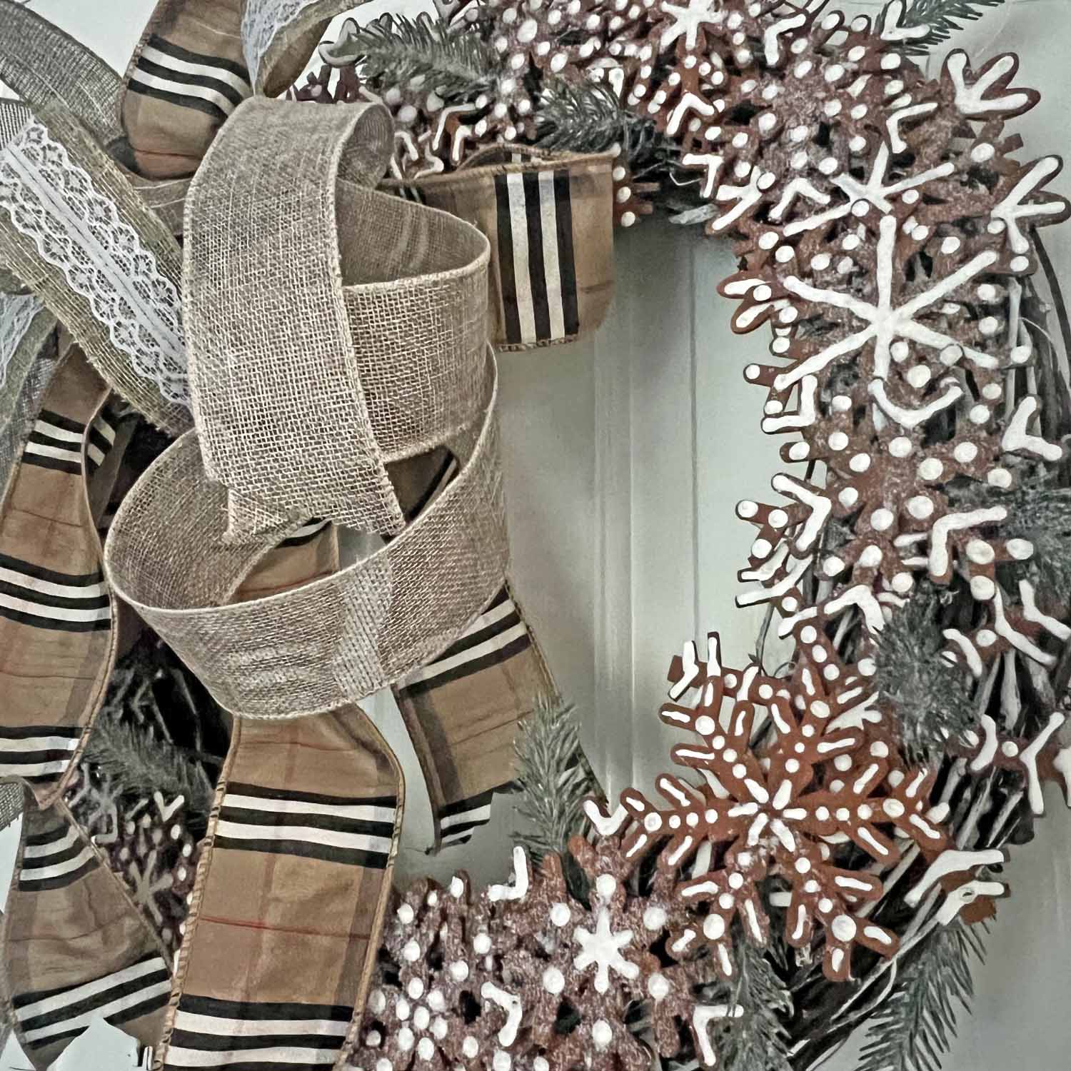 Faux Gingerbread Snowflake Wreath DIY - Master"Pieces" of my Life