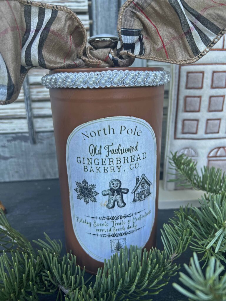 gingerbread tin upcycle DIY