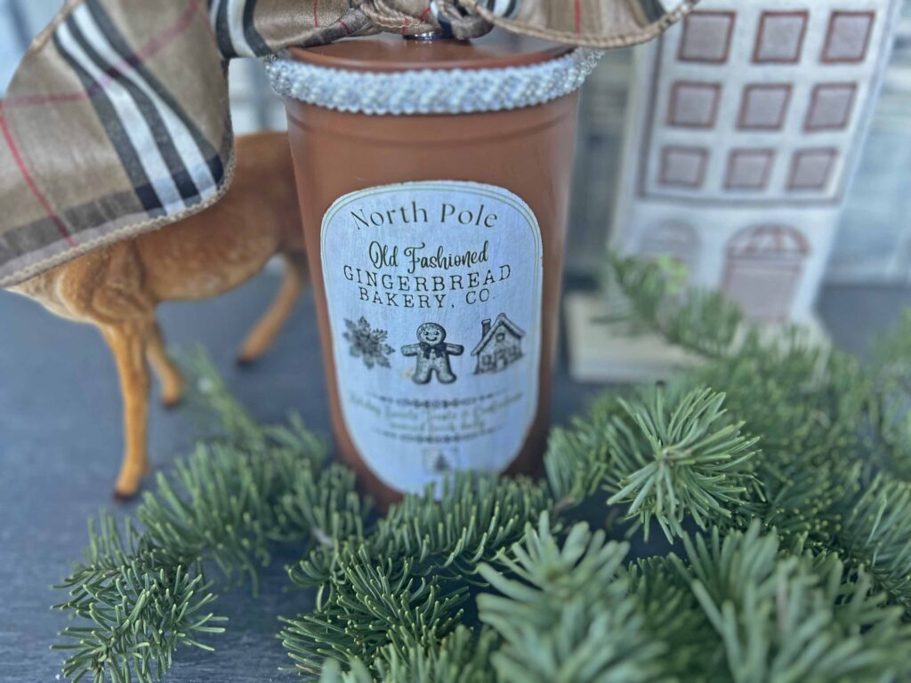 gingerbread tin upcycle DIY