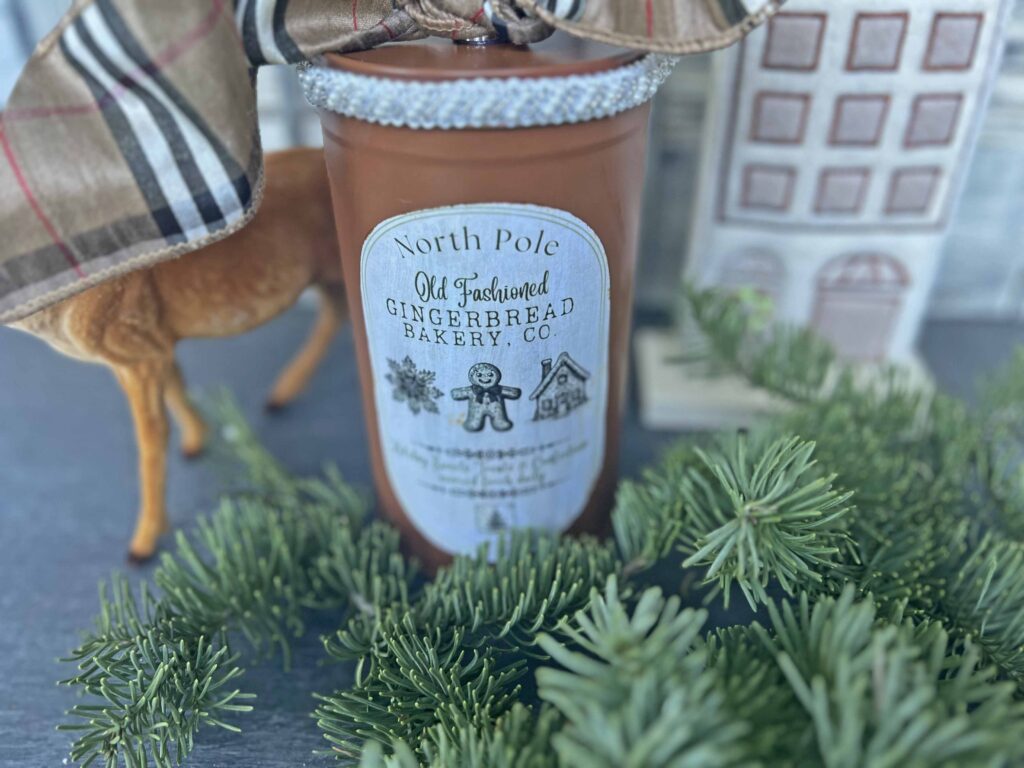 gingerbread tin upcycyle DIY