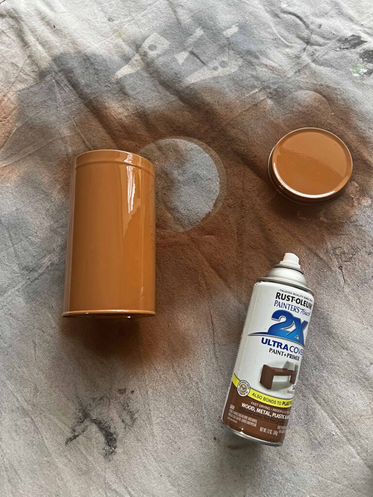 gingerbread tin upcycyle DIY