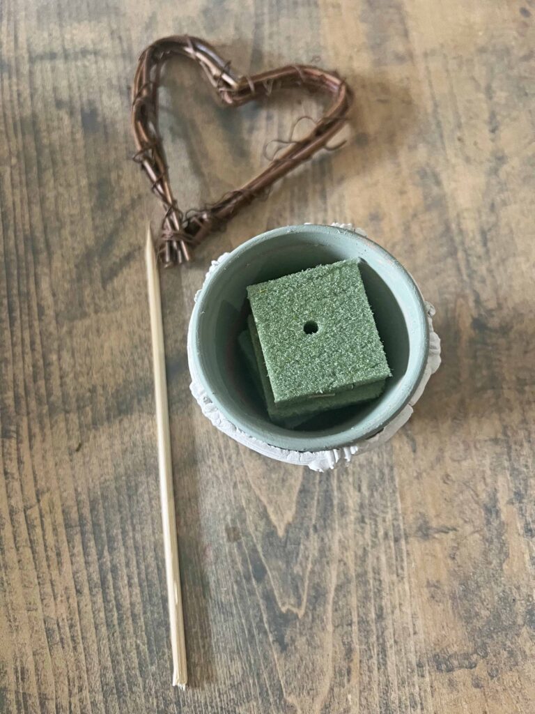 repurpose indoor plant trellis