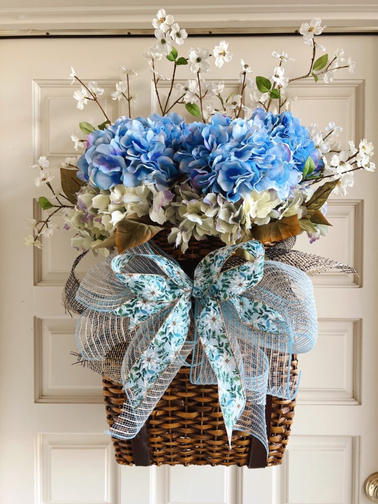 bay to beach spring door basket