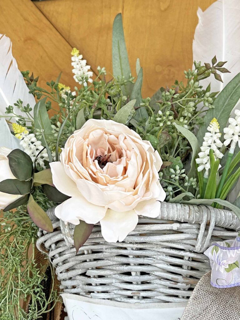 welcoming spring door basket DIY