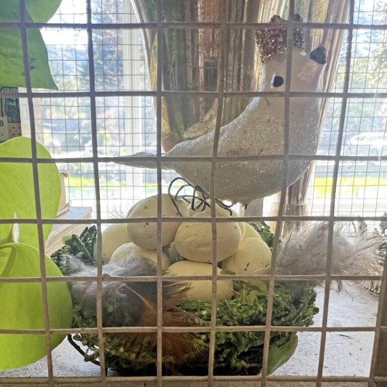 How to Style a Simple Easter Vignette in an Ornamental Birdcage