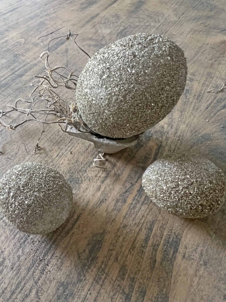 creative egg cup DIY ideas