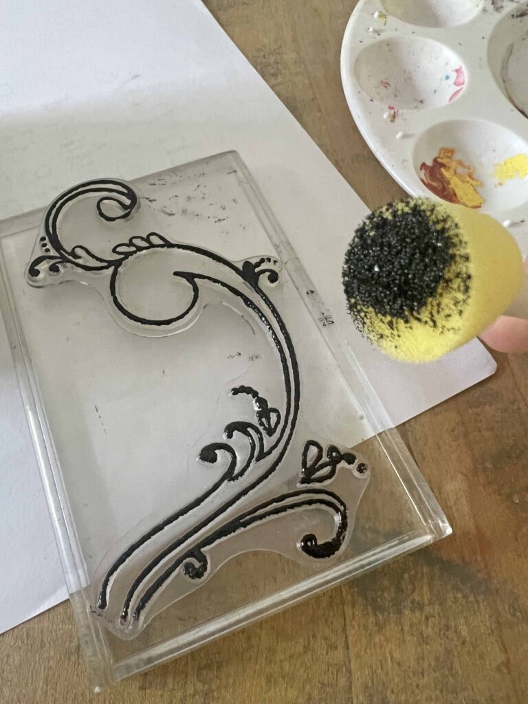 creative egg cup DIY ideas