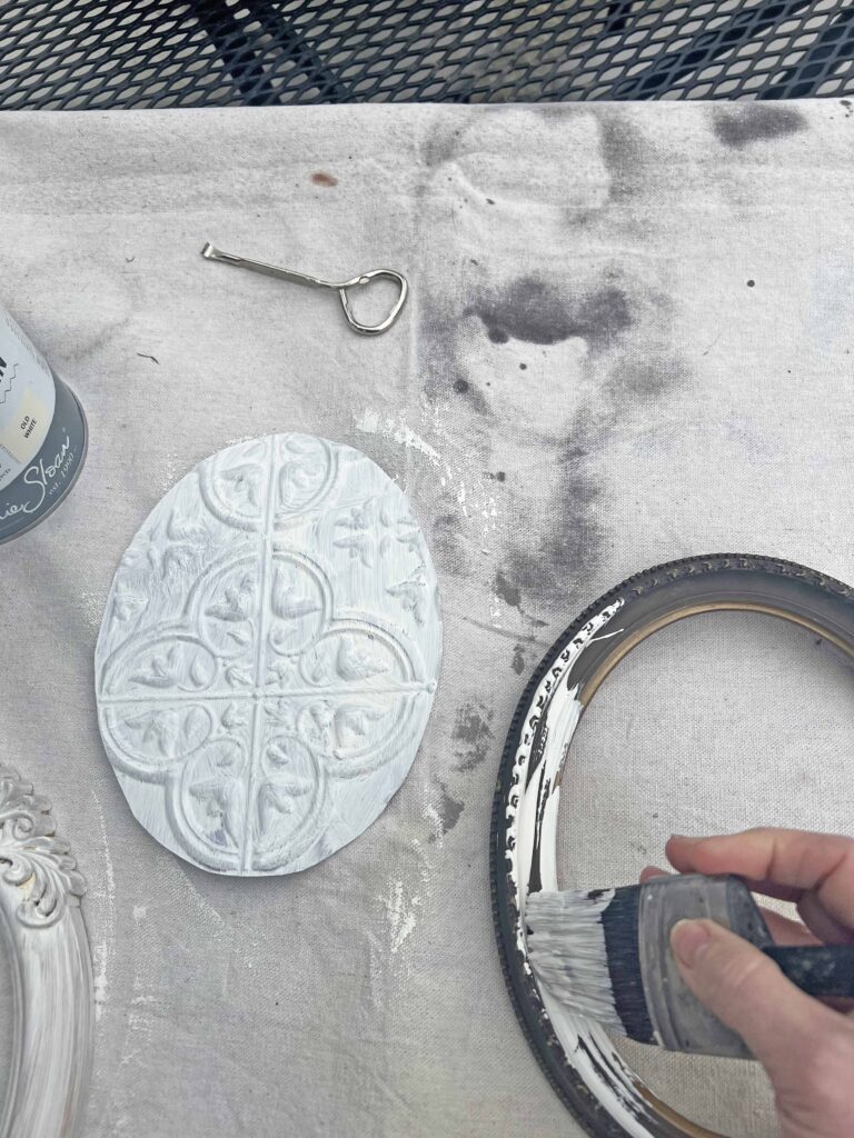 Oval picture frames trash to Easter eggs treasures