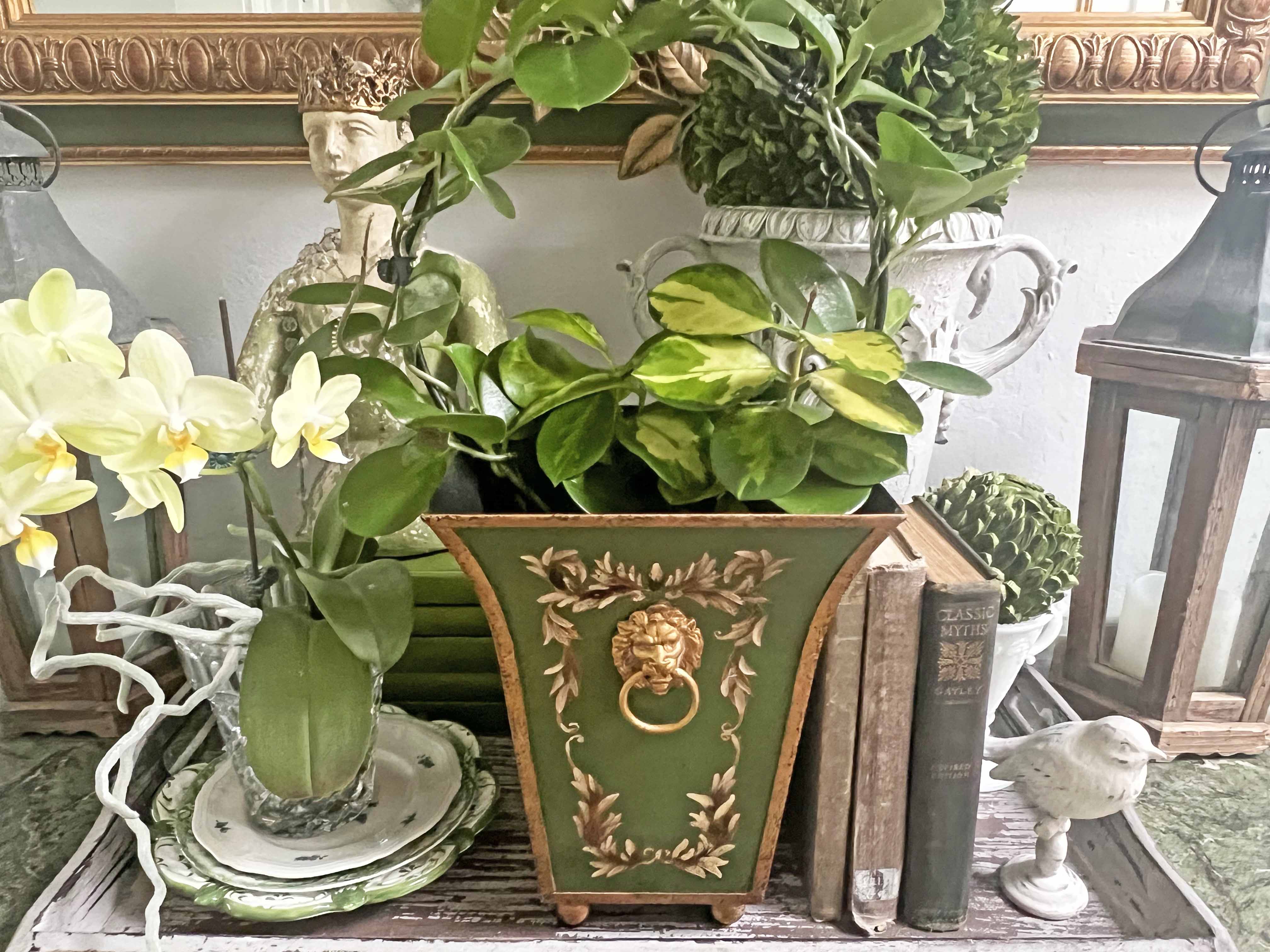 creating a decor vignette with brocante vibes