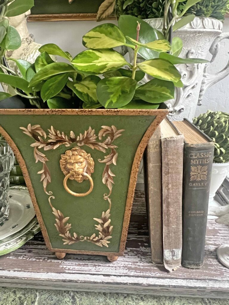 creating a decor vignette with brocante vibes