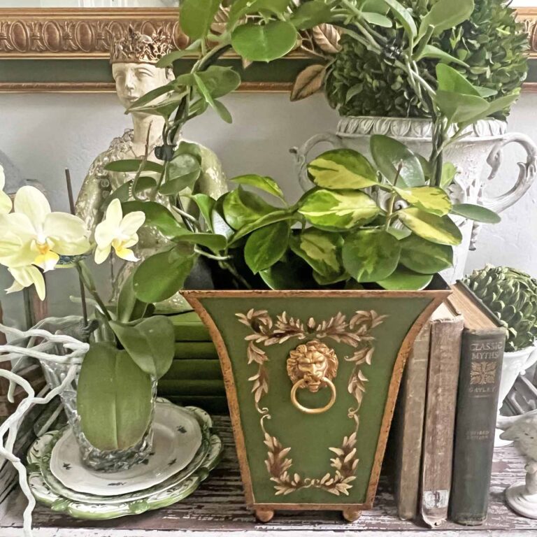 Creating a Decor Vignette with Brocante Vibes