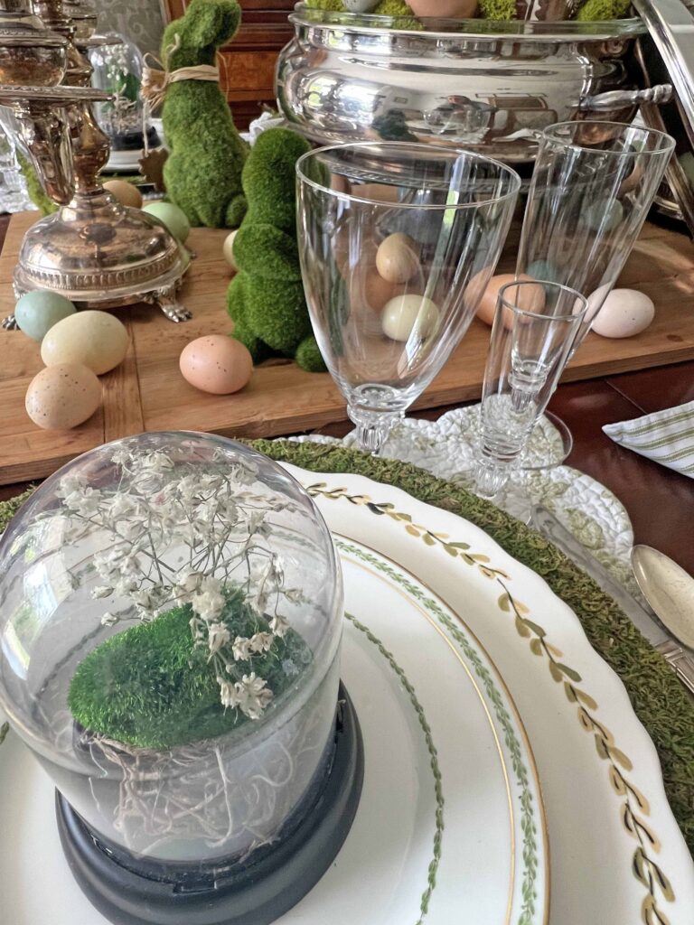 setting a moss bunny inspire table