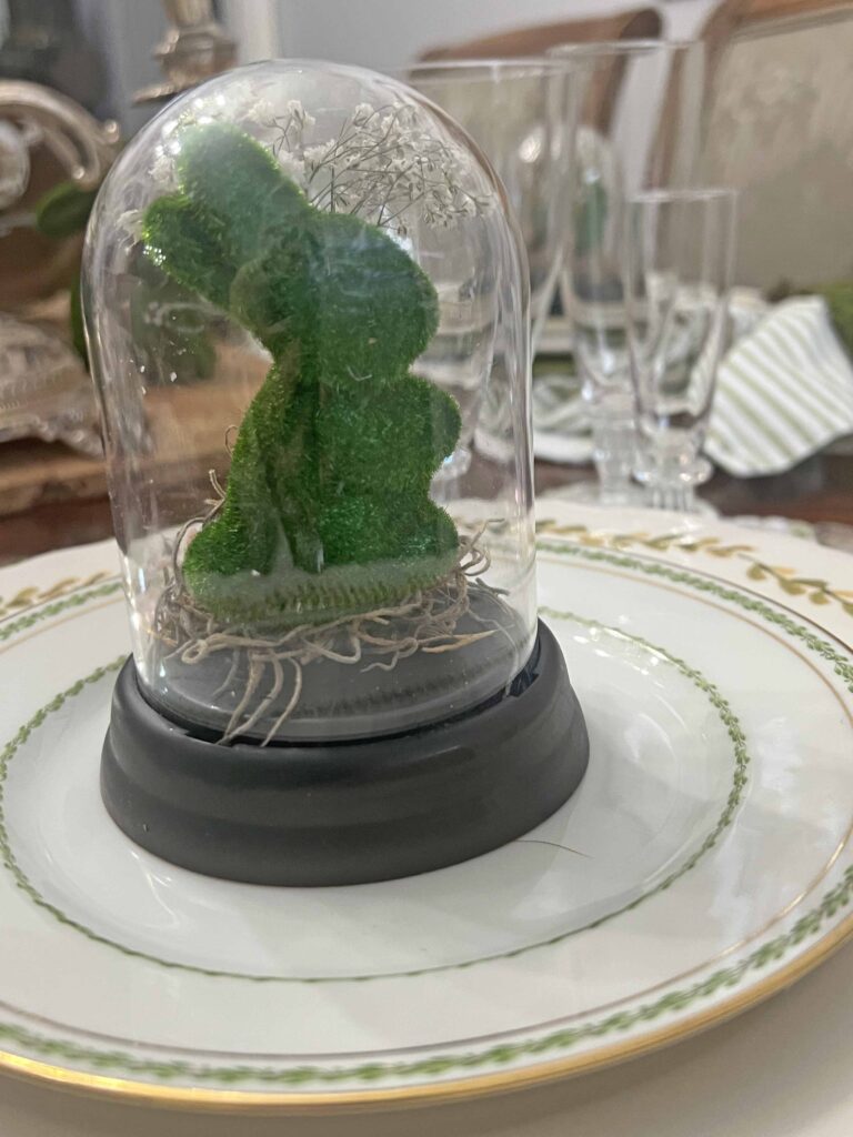 setting a moss bunny inspire table