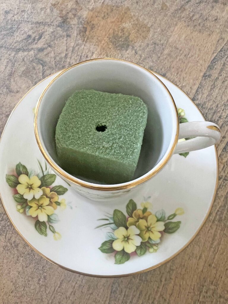 button flower bouquet DIY