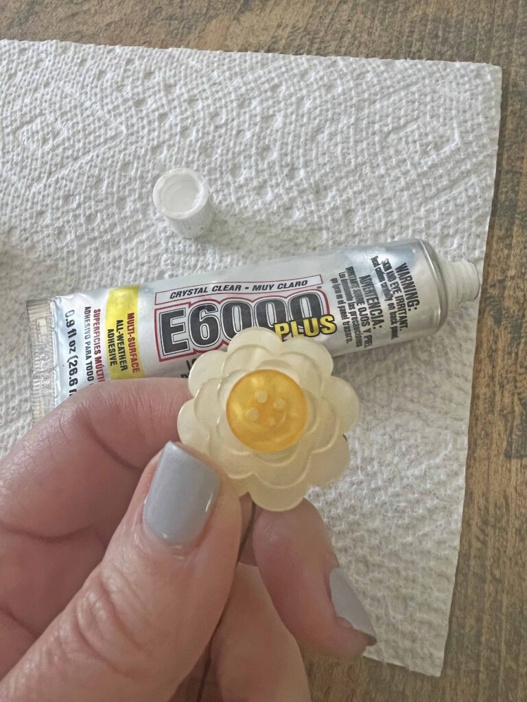 button flower bouquet DIY