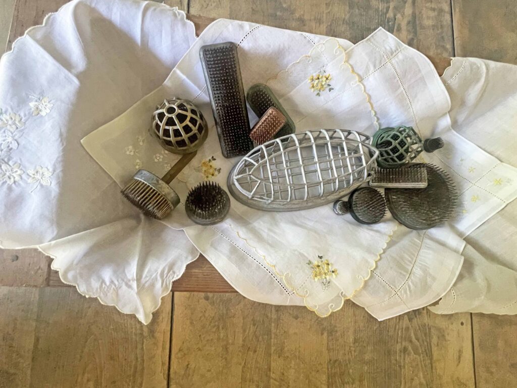 how to decorate with vintage handkerchiefs