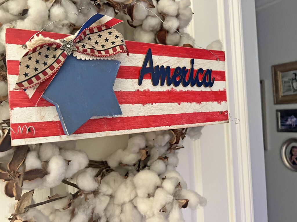 DIY America Grunge Sign from Dollar Tree Wooden Pieces