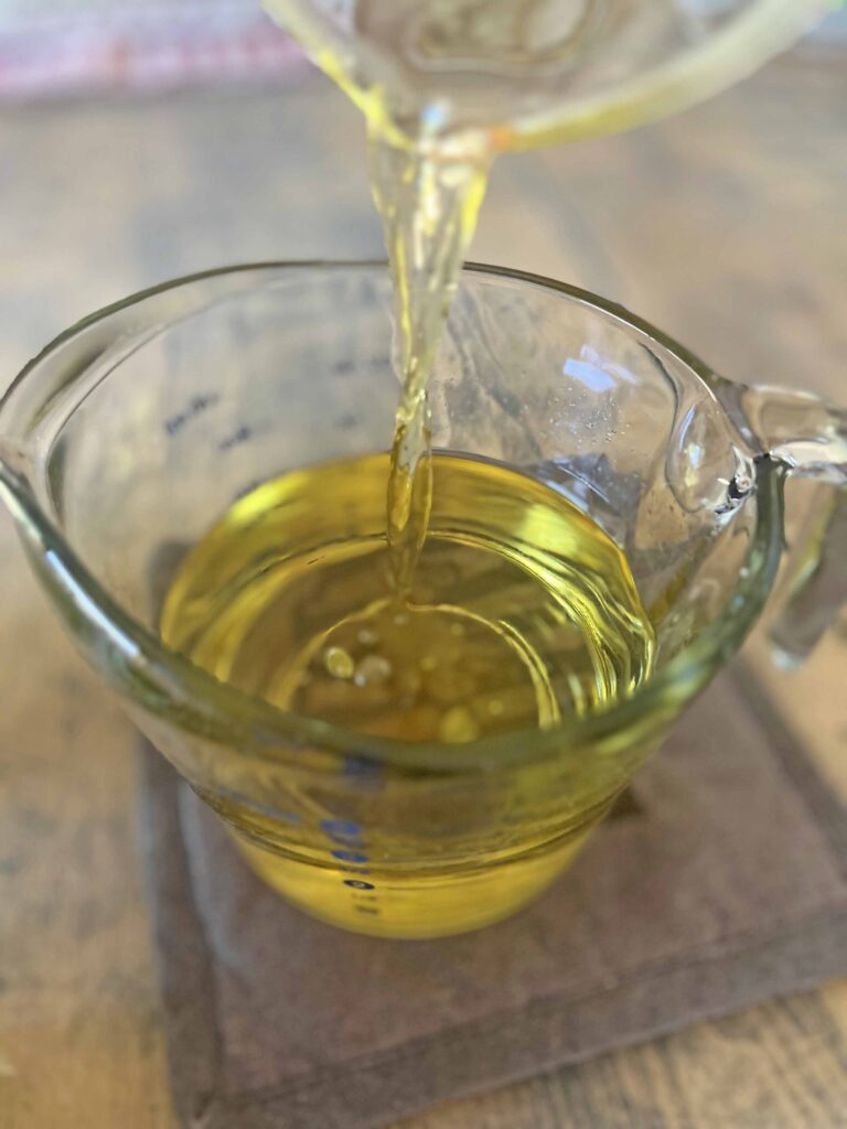 How to DIY a Citronella Candle